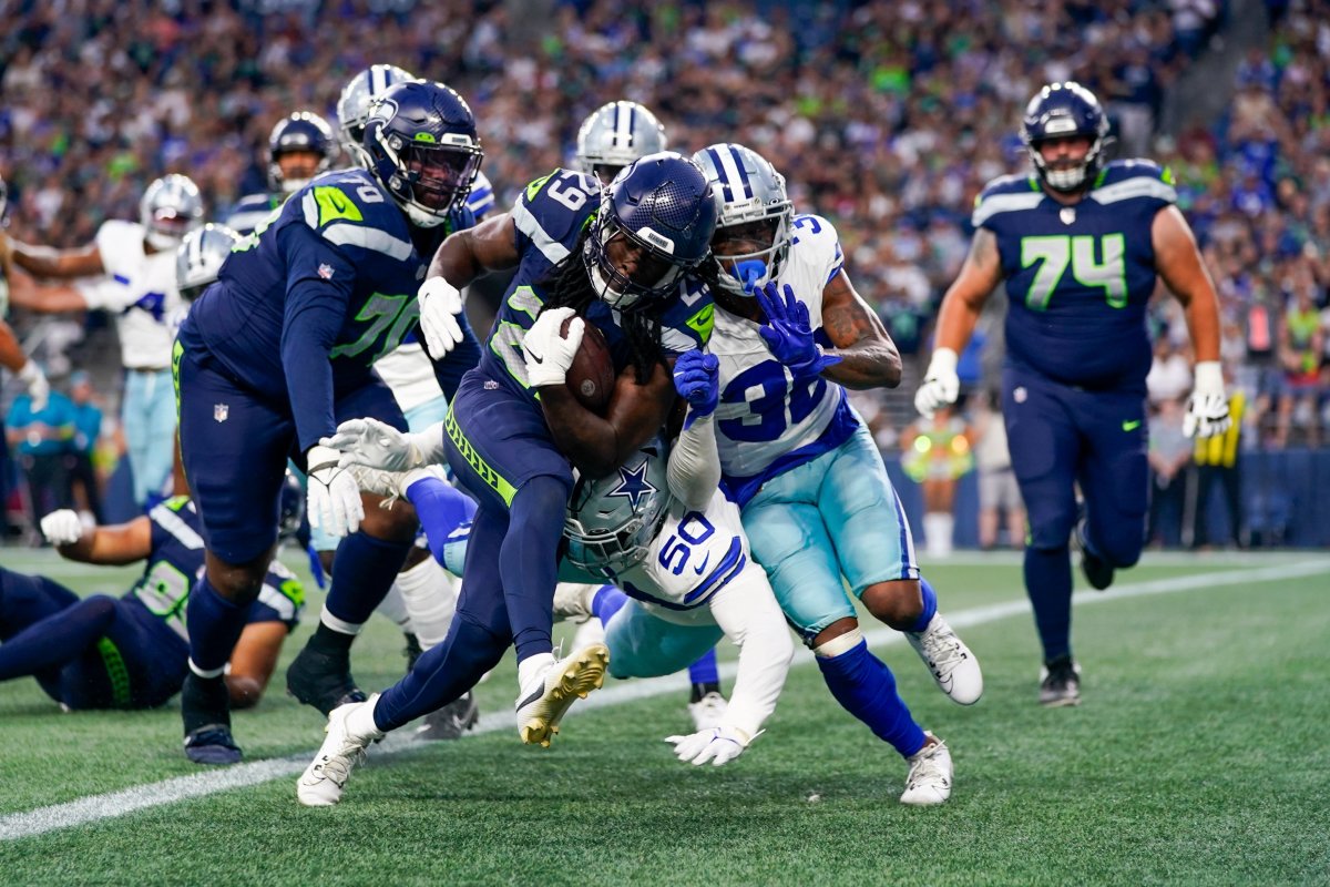 Seattle Seahawks linebacker Levi Bell (98) gets set during an NFL pre-season  football game against the Minnesota Vikings, Thursday, Aug. 10, 2023 in  Seattle. (AP Photo/Ben VanHouten Stock Photo - Alamy