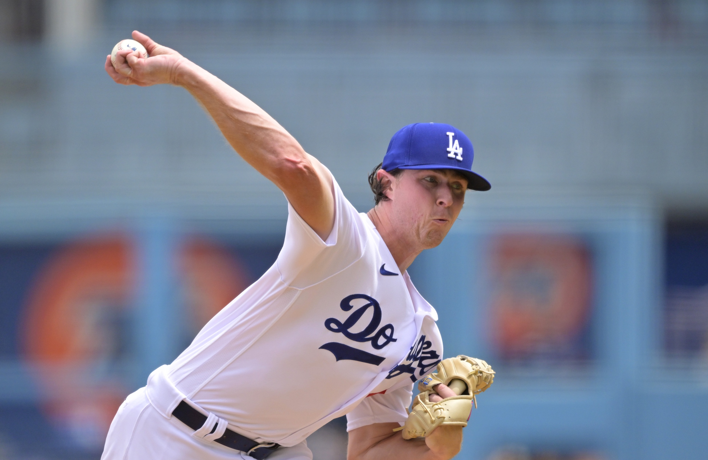 Ryan Pepiot takes perfect game into 7th inning as Dodgers beat