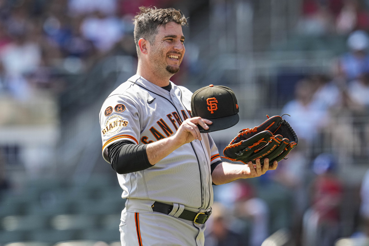 SF Giants reliever compares Atlanta, San Francisco fans - Sports  Illustrated San Francisco Giants News, Analysis and More