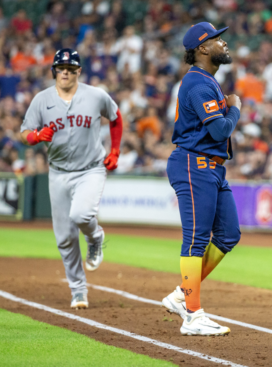 Houston Astros on X: Prior to tonight's game, we welcomed back