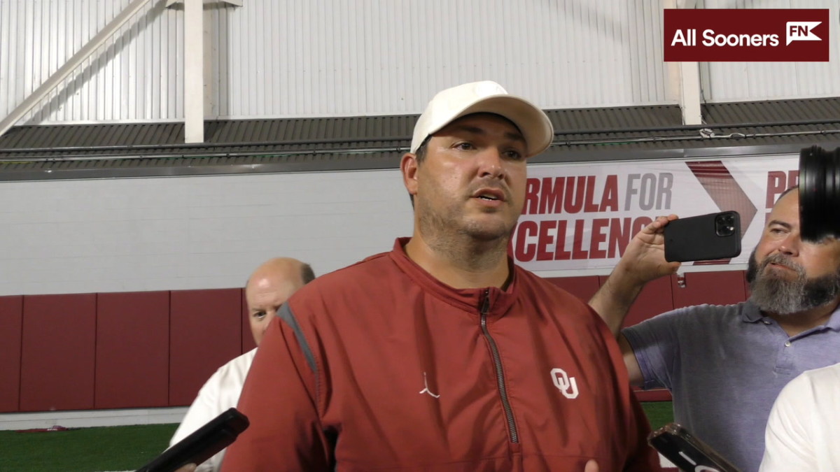 WATCH: Oklahoma OC Jeff Lebby Interview - Sports Illustrated Oklahoma ...