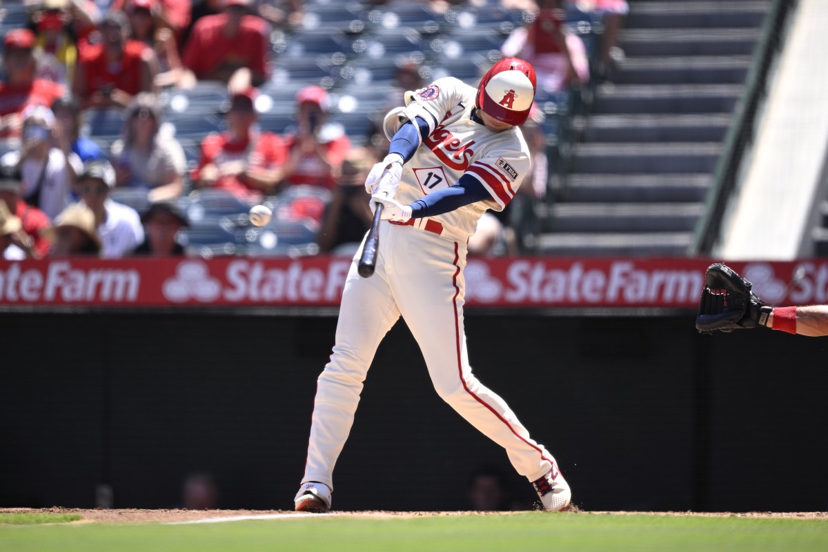 Baseball: Kodai Senga wins MLB debut, Shohei Ohtani hits 1st homer
