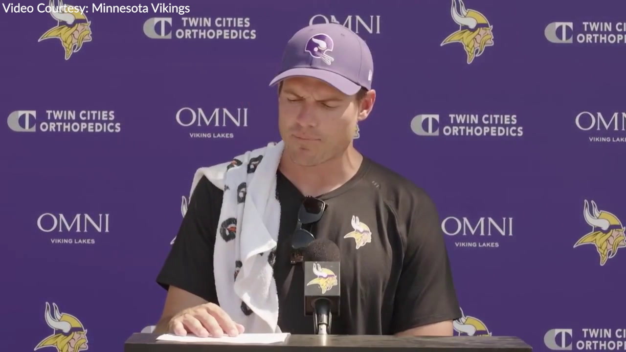 Kevin O'Connell provides updates on Vikings injuries, Hockenson back