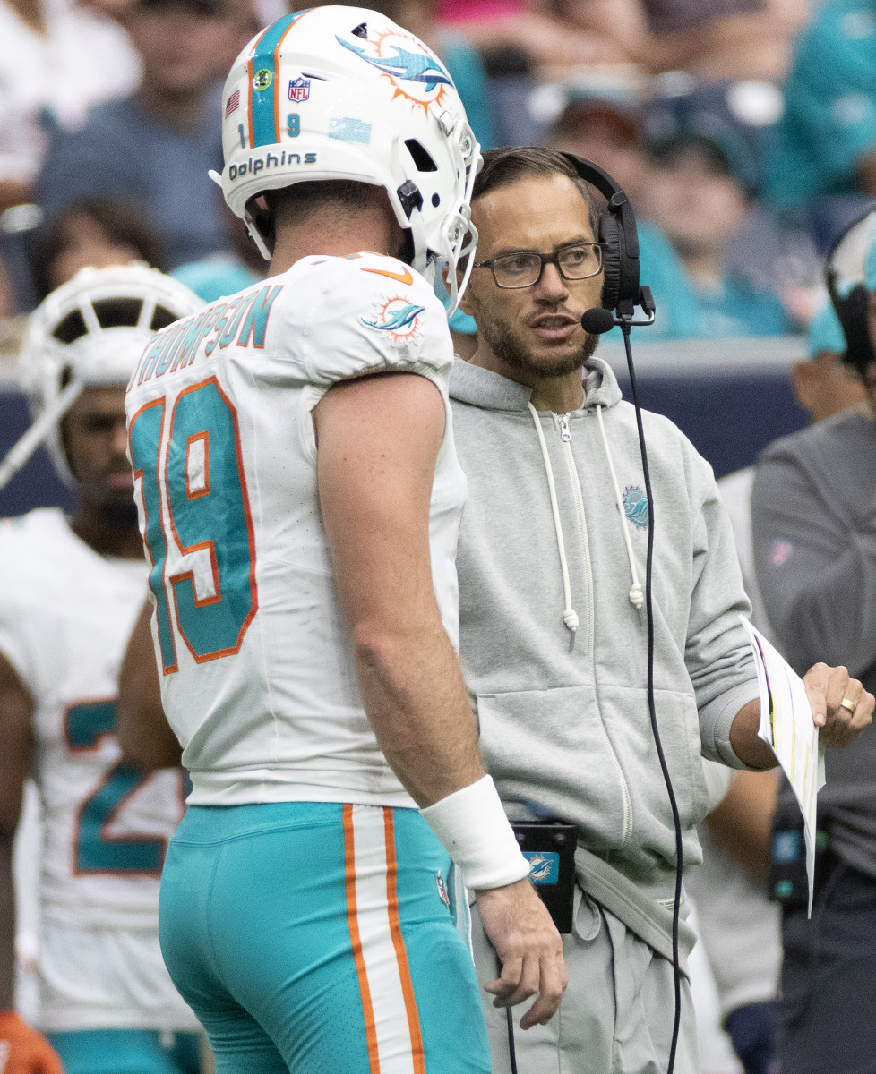 What's the latest line for Miami Dolphins vs. Jacksonville Jaguars?