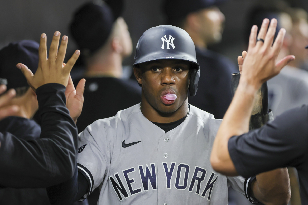 New York Yankees Veteran Outfielder Elects Free Agency - Sports ...