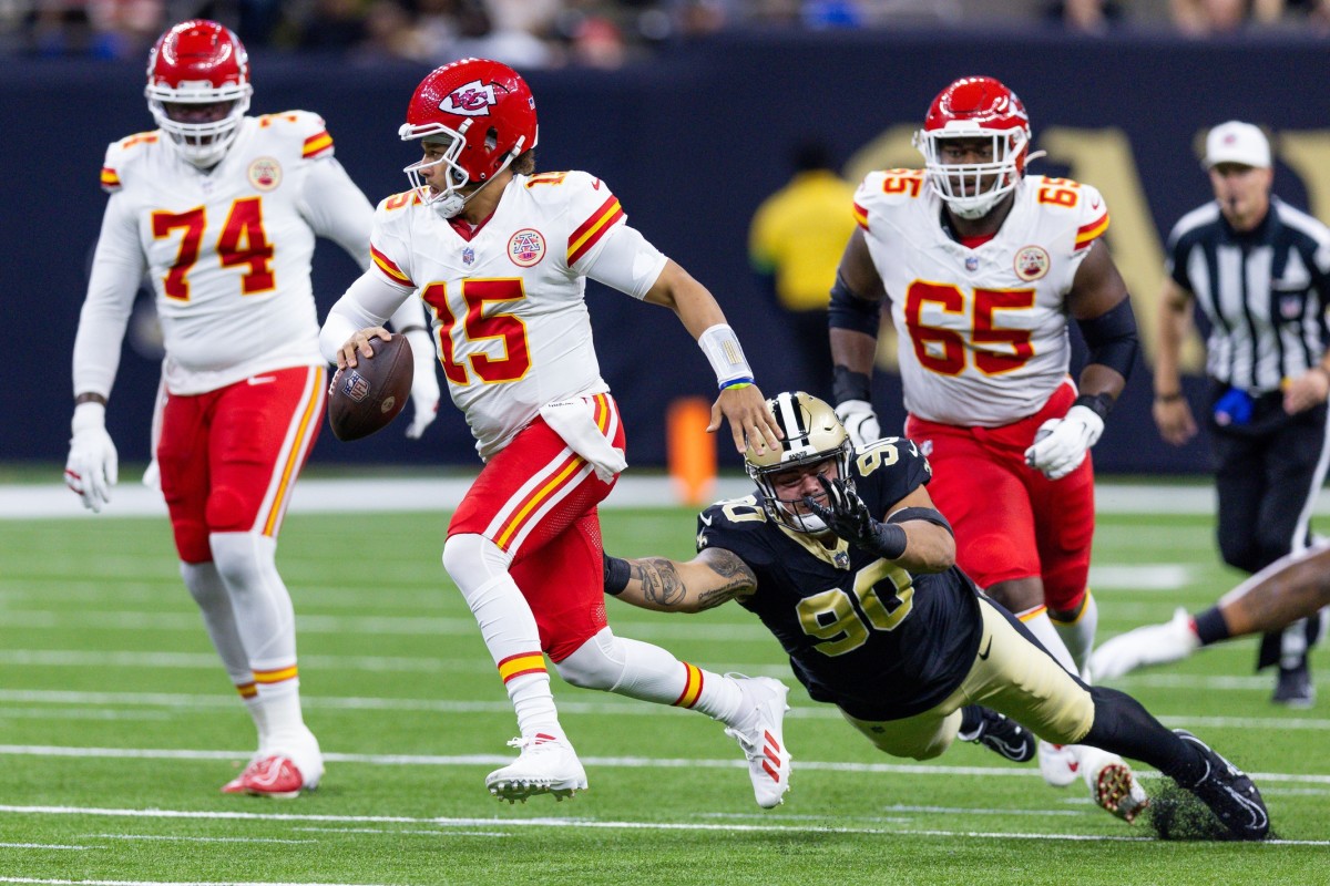 New Orleans Saints defensive tackle Bryan Bresee (90) lines up for a play  in the second half of an NFL football game against the Kansas City Chiefs  in New Orleans, Sunday, Aug.