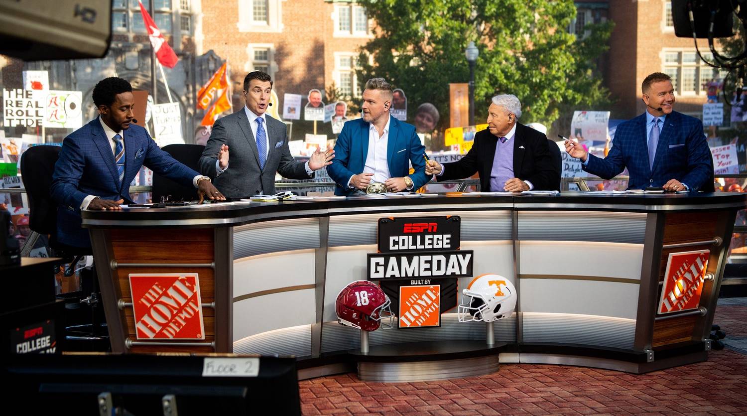 ESPN College GameDay's Analysts Pick Their College Football Playoff  Foursomes - The Spun: What's Trending In The Sports World Today