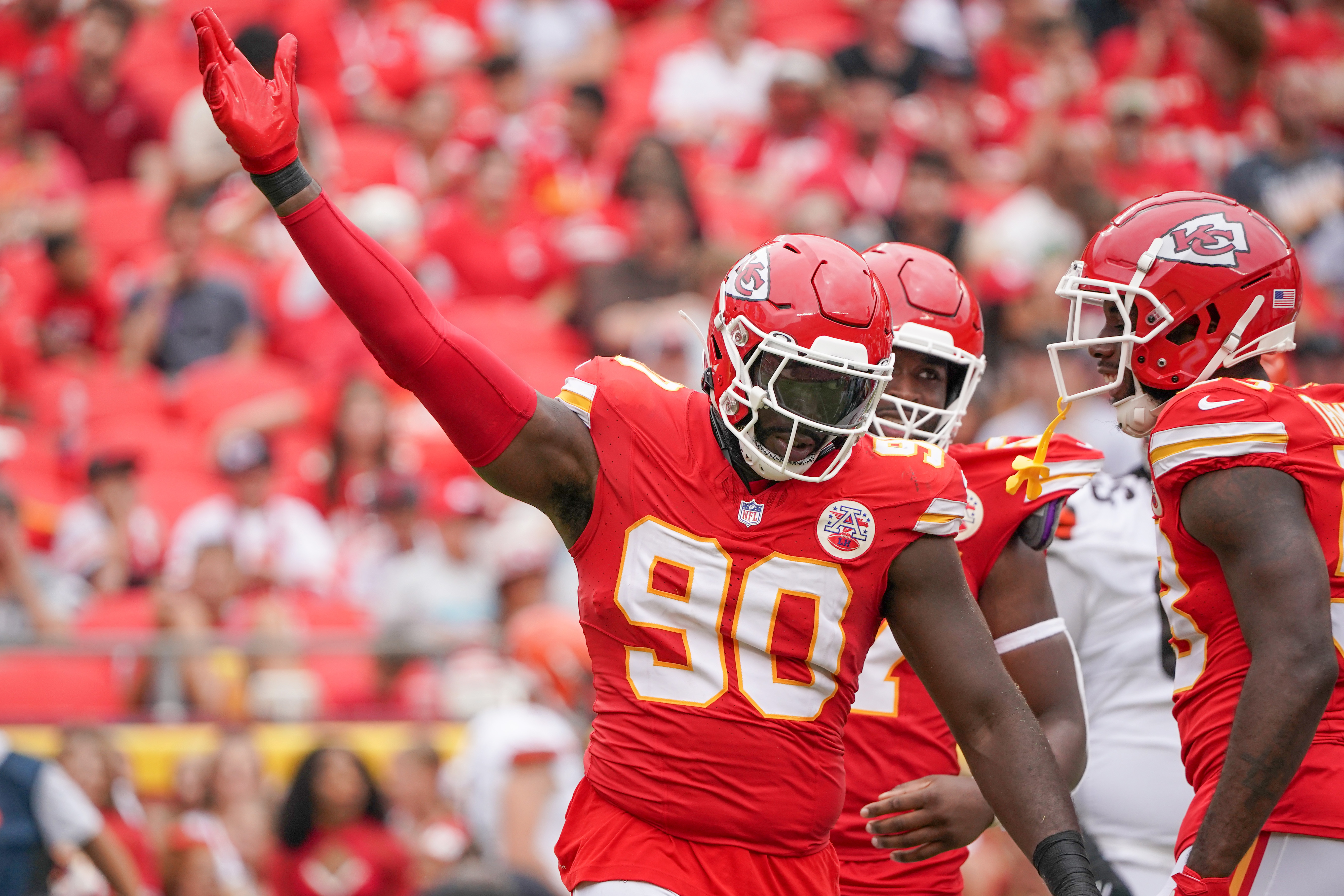 Chiefs' Omenihu suspended first 6 games of 2023 NFL season