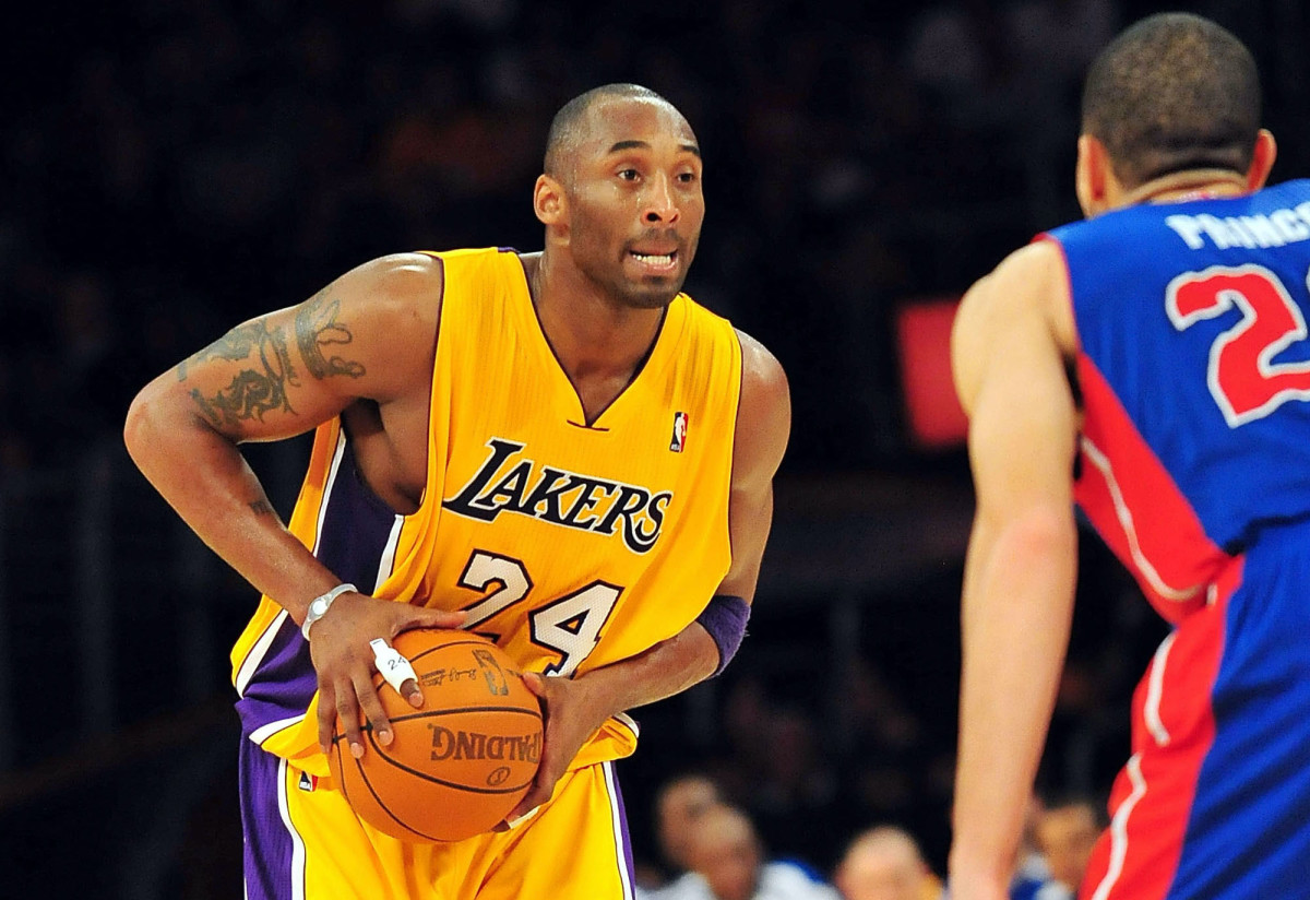 Kobe Bryant: Breaking News, Rumors & Highlights