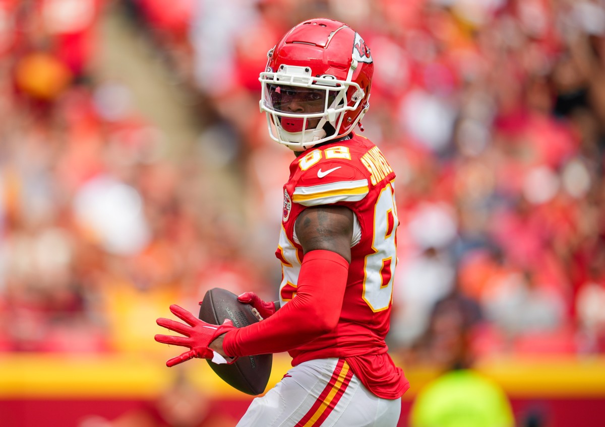 Panthers acquire WR Ihmir Smith-Marsette from the Chiefs after spate of  injuries at wide receiver