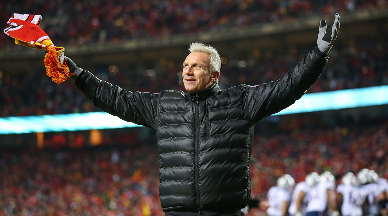 Joe Montana surprises fans with best quarterback of all time