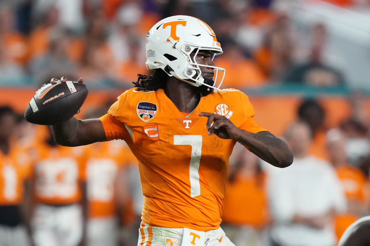 Tennessee football: Vols at Kentucky Wildcats betting odds and prediction