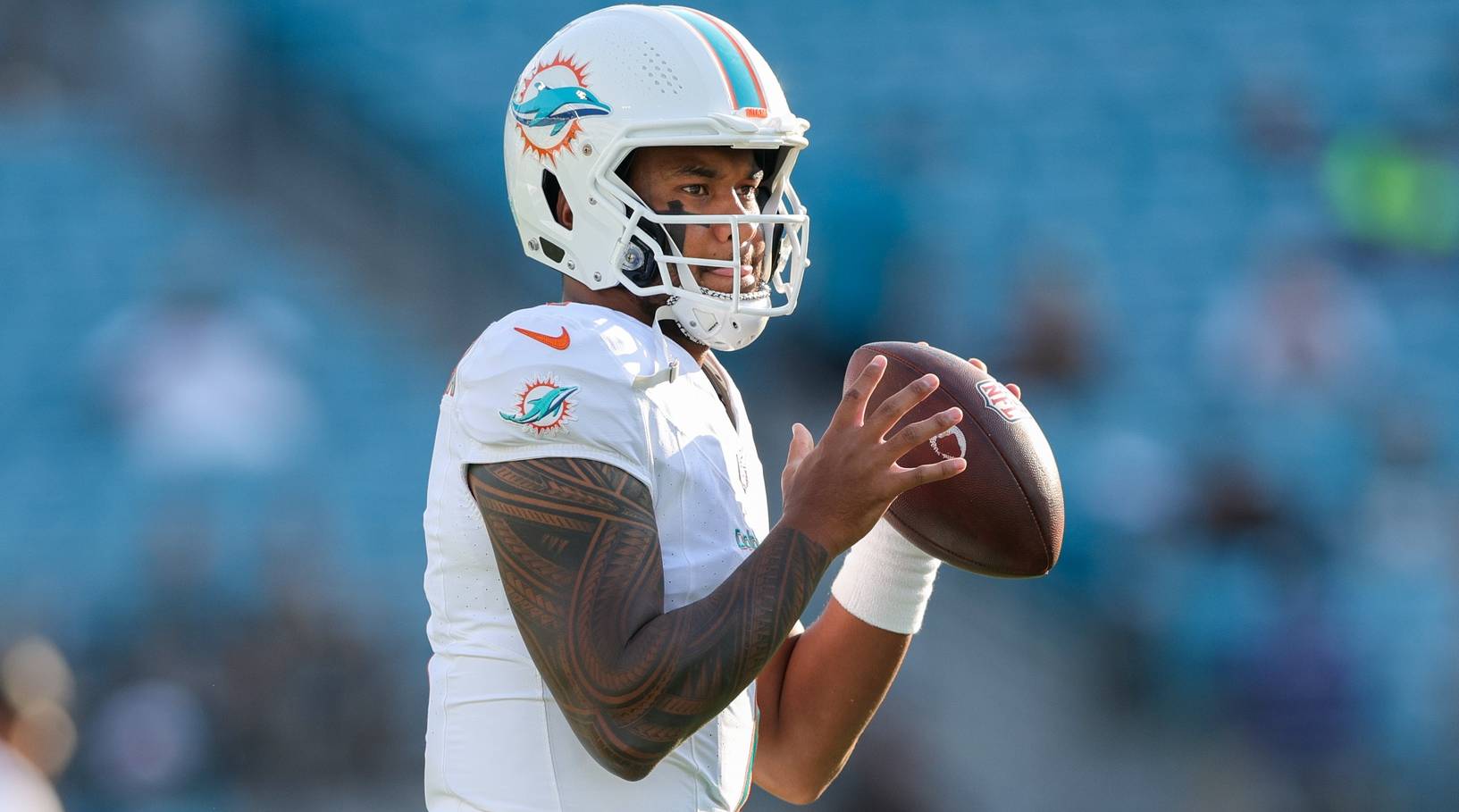 Mike McDaniel and Tua Tagovailoa keep it classy as they explain why Miami  Dolphins didn't go for NFL record vs. Denver Broncos - Dolphin Nation