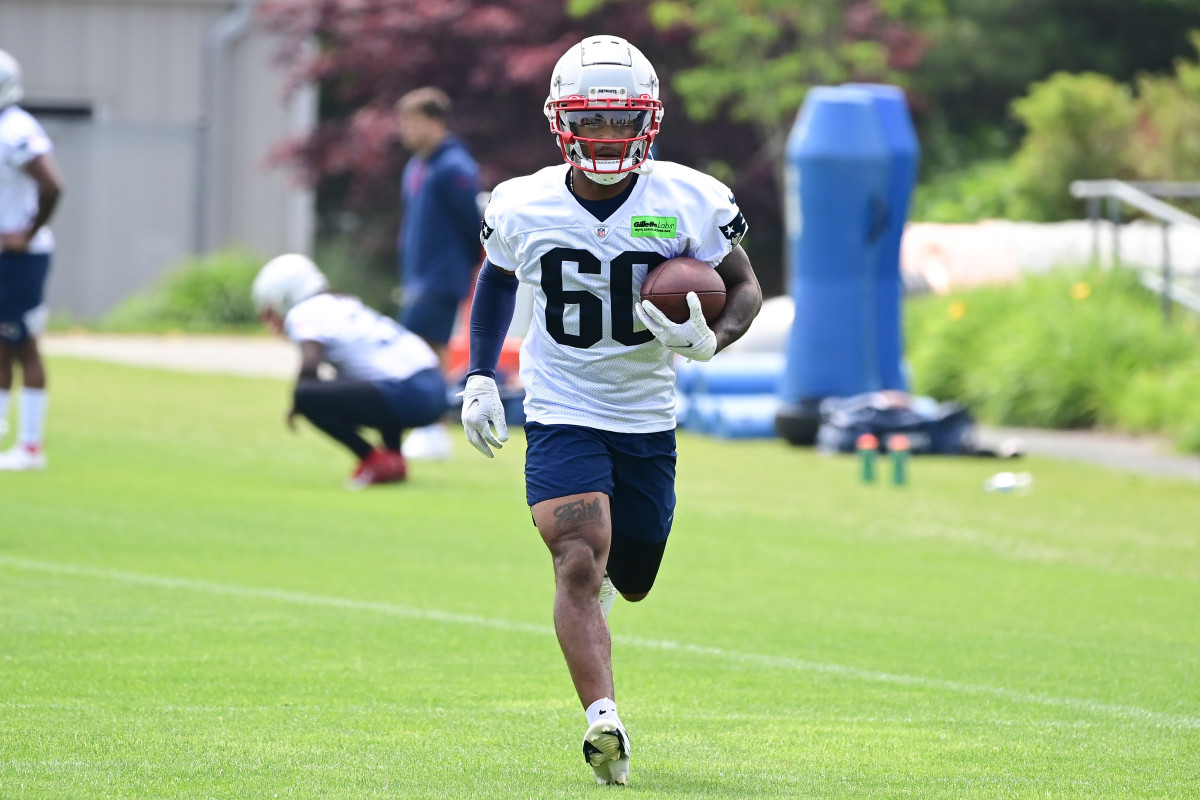 NFL Expert Names New England Patriots' Rookie Receiver Demario