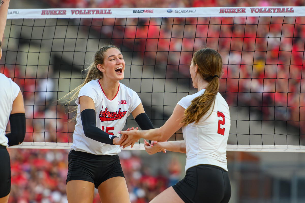 19_Andi Jackson, Bergen Reilly_Volleyball Day