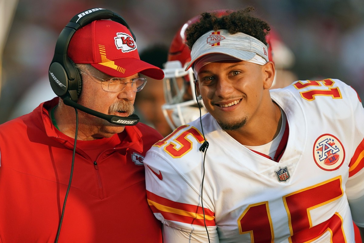 Chiefs TE Travis Kelce Can Approach History With Patrick Mahomes' Help -  Sports Illustrated Kansas City Chiefs News, Analysis and More