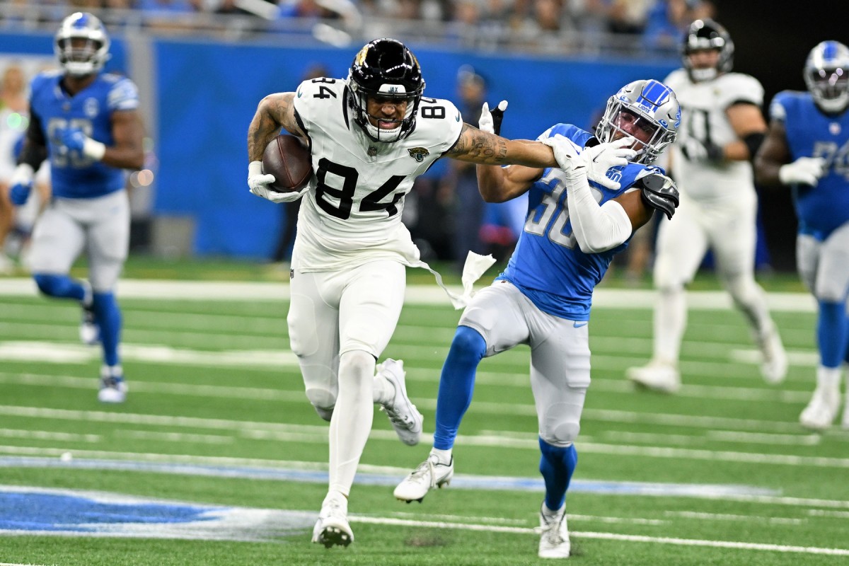 Chris Claybrooks of the Jacksonville Jaguars displays his teeth