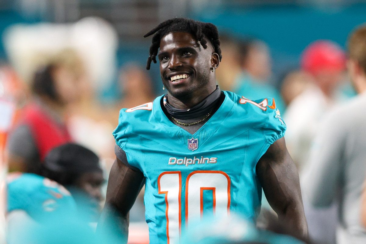 Dolphins WR Tyreek Hill won't face discipline from NFL for marina incident