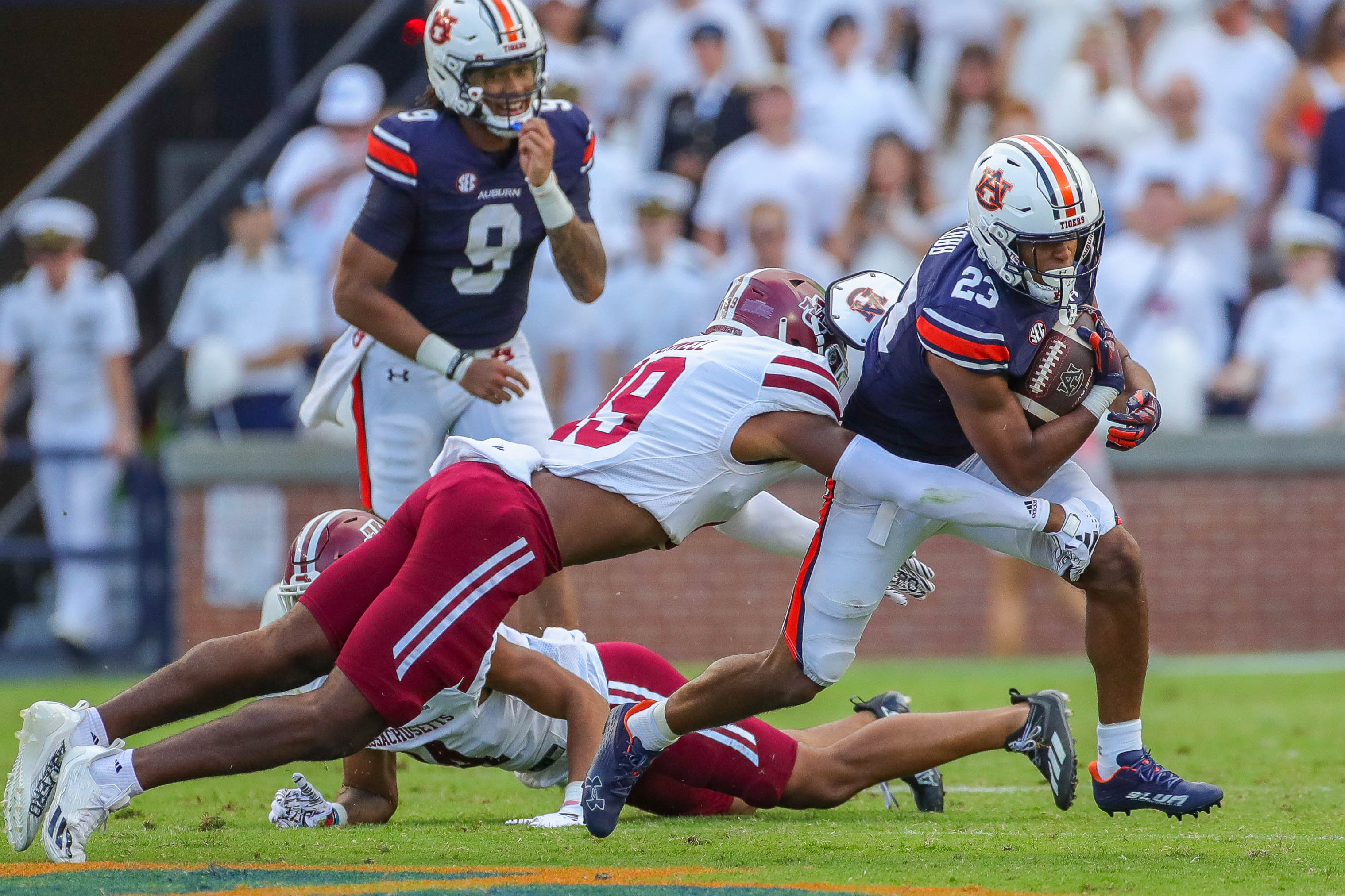 Robby Ashford and Jeremiah Cobb vs UMass - Eric Starling/Auburn Daily