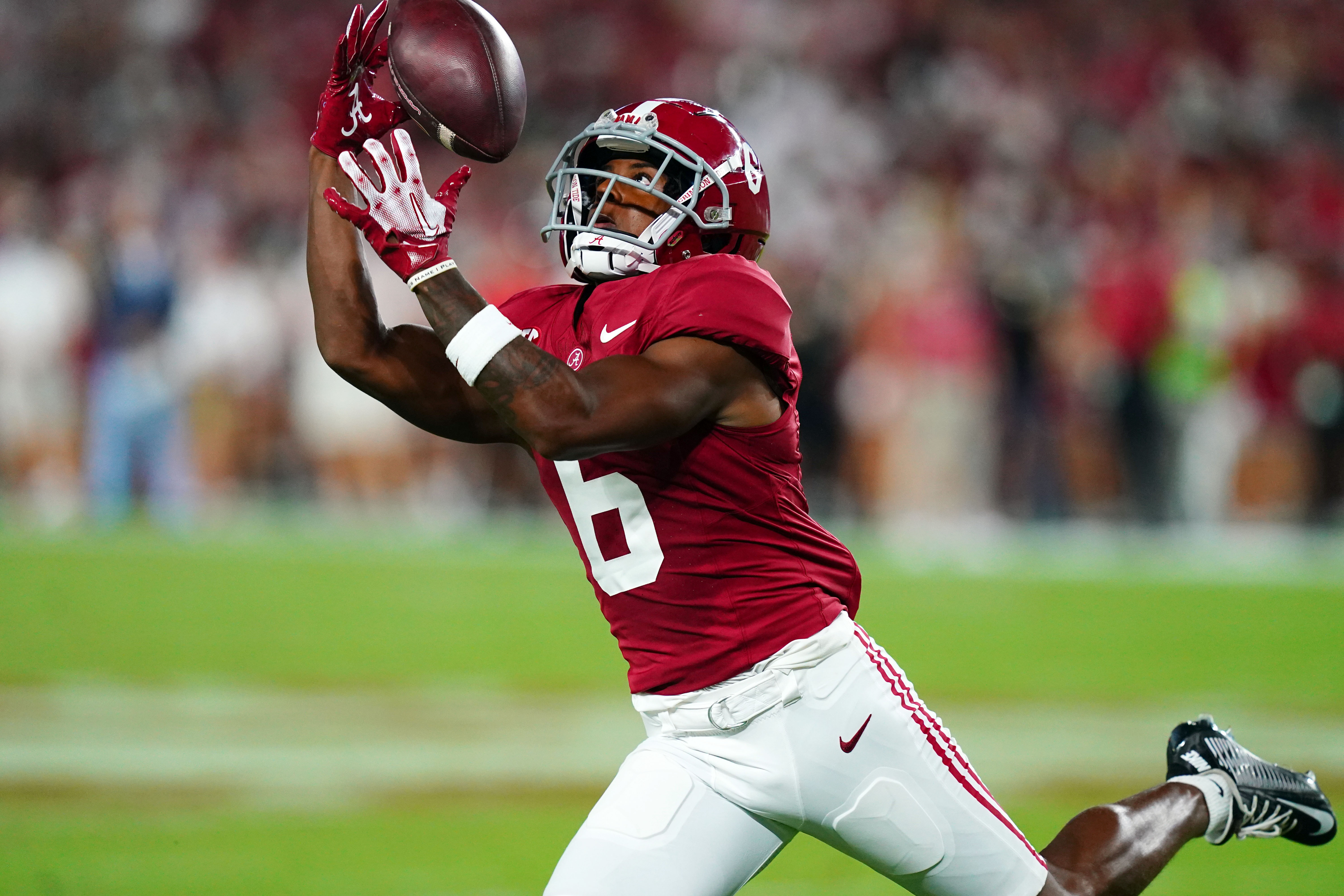 DeVonta Smith is best of Alabama football's wide receiver legacy - Sports  Illustrated