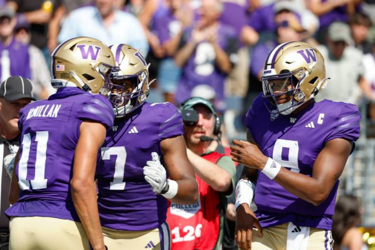 Washington quarterback Michael Penix Jr. and wide receiver Jalen McMillan