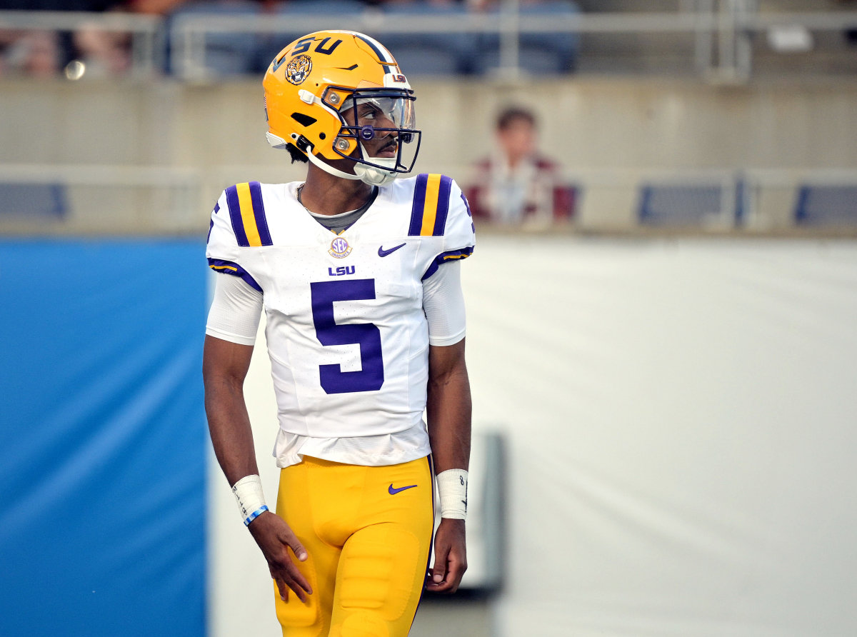 LSU's Jayden Daniels: 'We have the best quarterback room in the country'