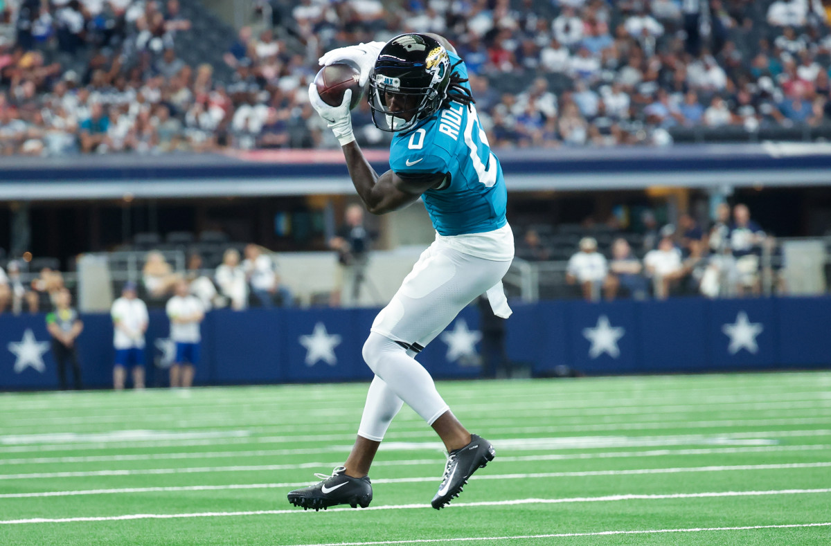 Aug 12, 2023; Arlington, Texas, USA; Jacksonville Jaguars wide receiver Calvin Ridley (0) makes a catch during the first quarter against the Dallas Cowboys at AT&T Stadium.