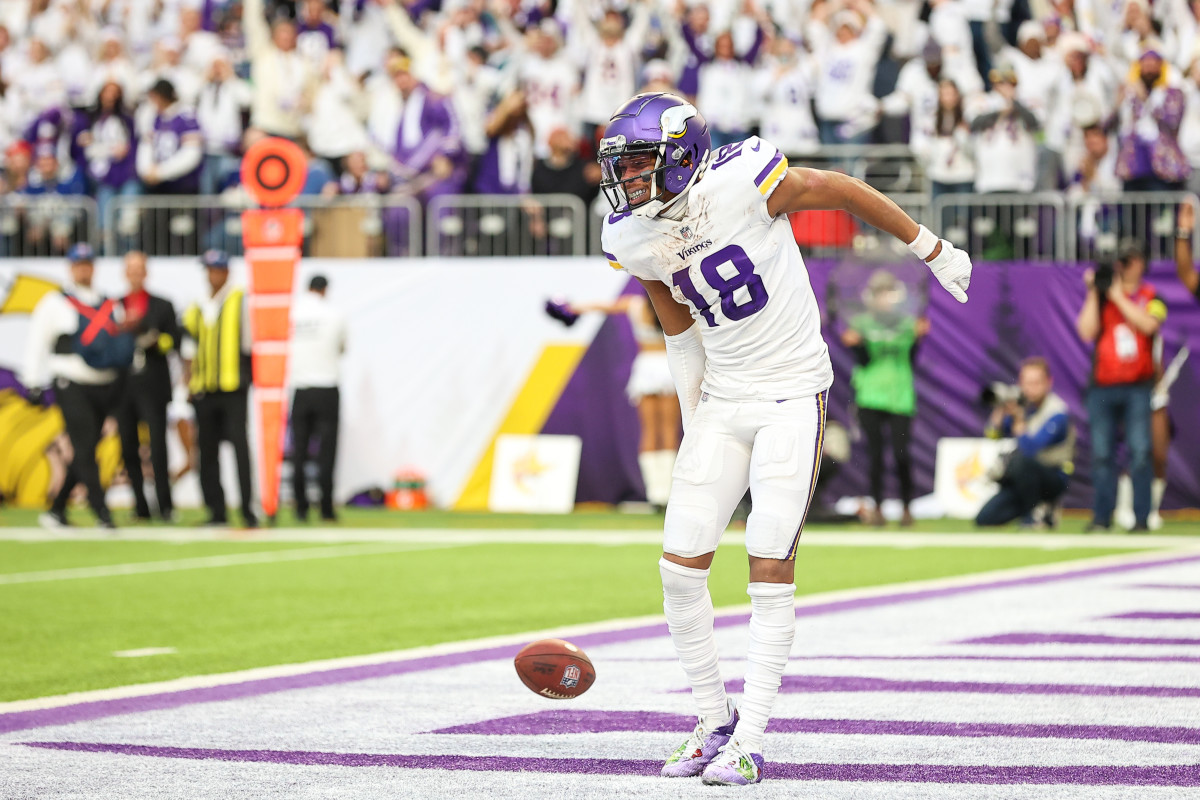 Week 1 line: Vikings favored over Buccaneers ahead of season opener -  Sports Illustrated Minnesota Vikings News, Analysis and More