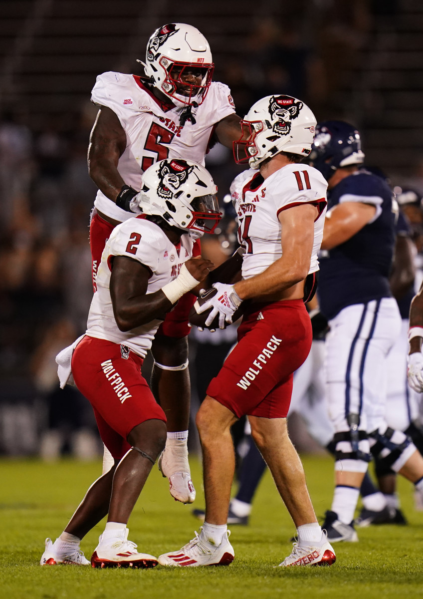 College Football Over/Under Picks: NC State vs UConn Best Bet