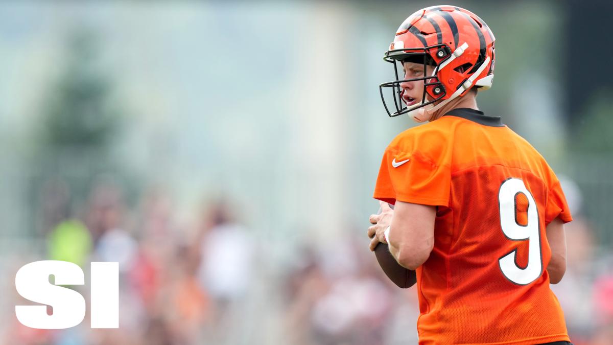 Bengals agree to record $275M contract with quarterback Joe Burrow 