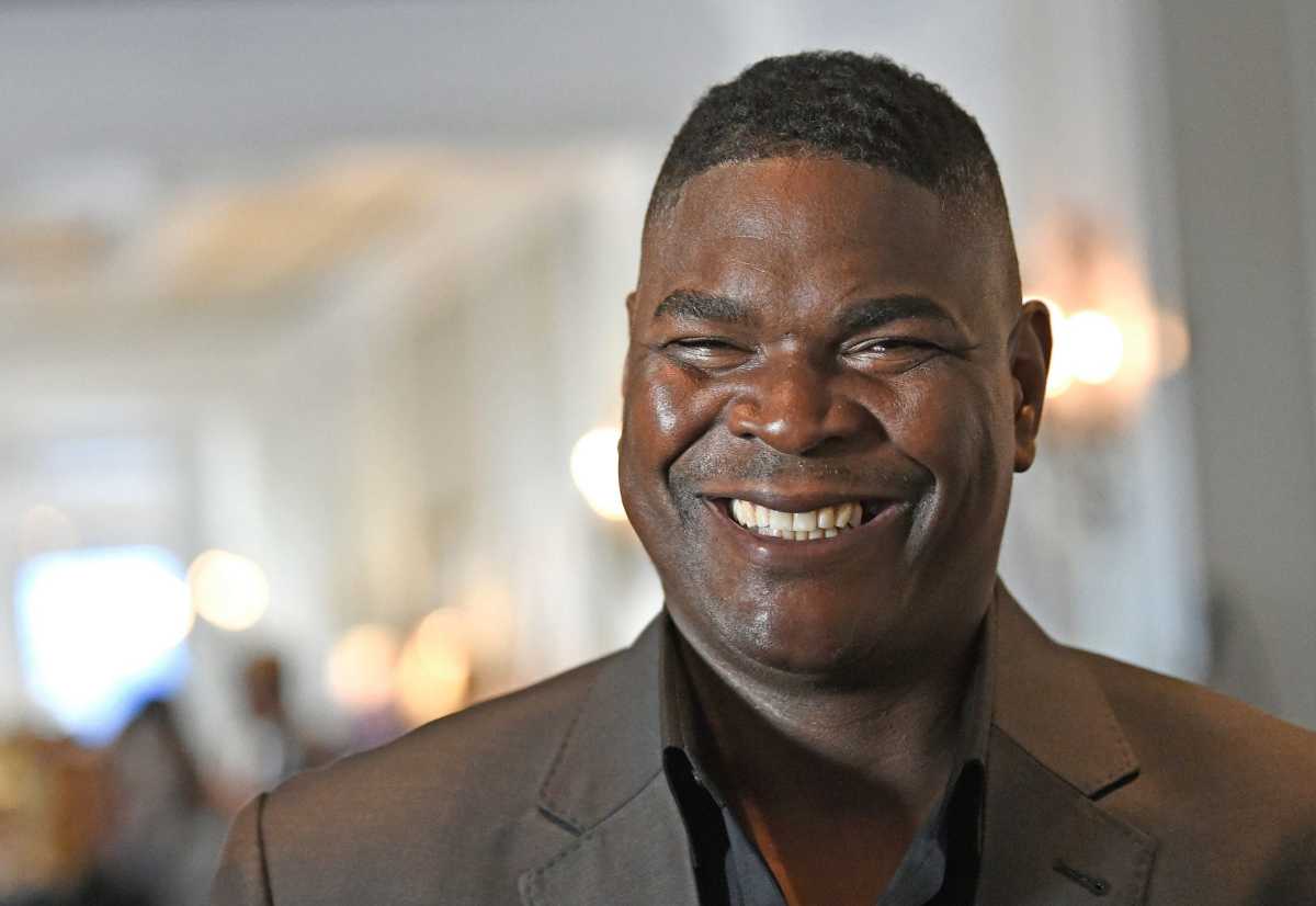 Keyshawn Johnson Makes Surprising Baltimore Ravens Super Bowl Prediction -  Sports Illustrated Baltimore Ravens News, Analysis and More