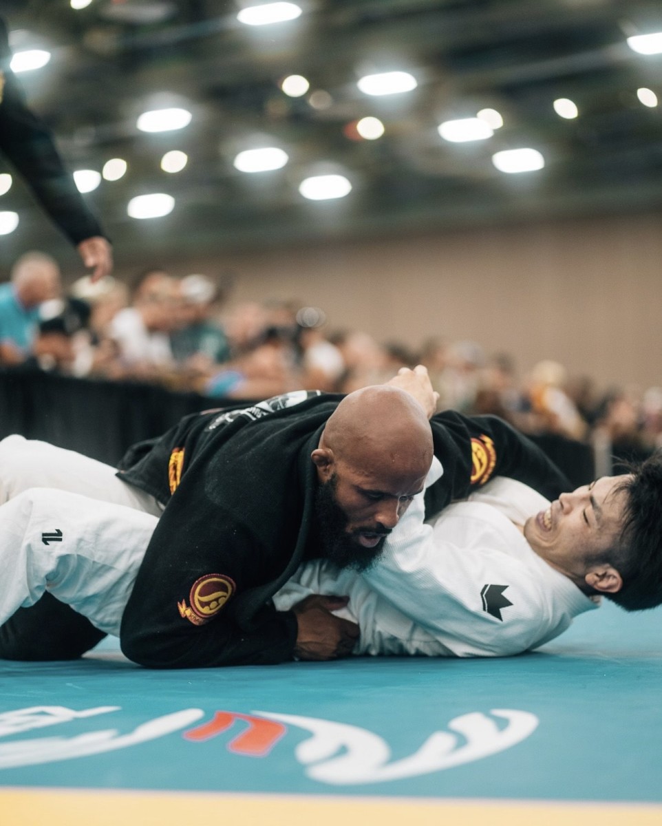 Demetrious Johnson captures gold in World Master IBJJF Jiu-Jitsu