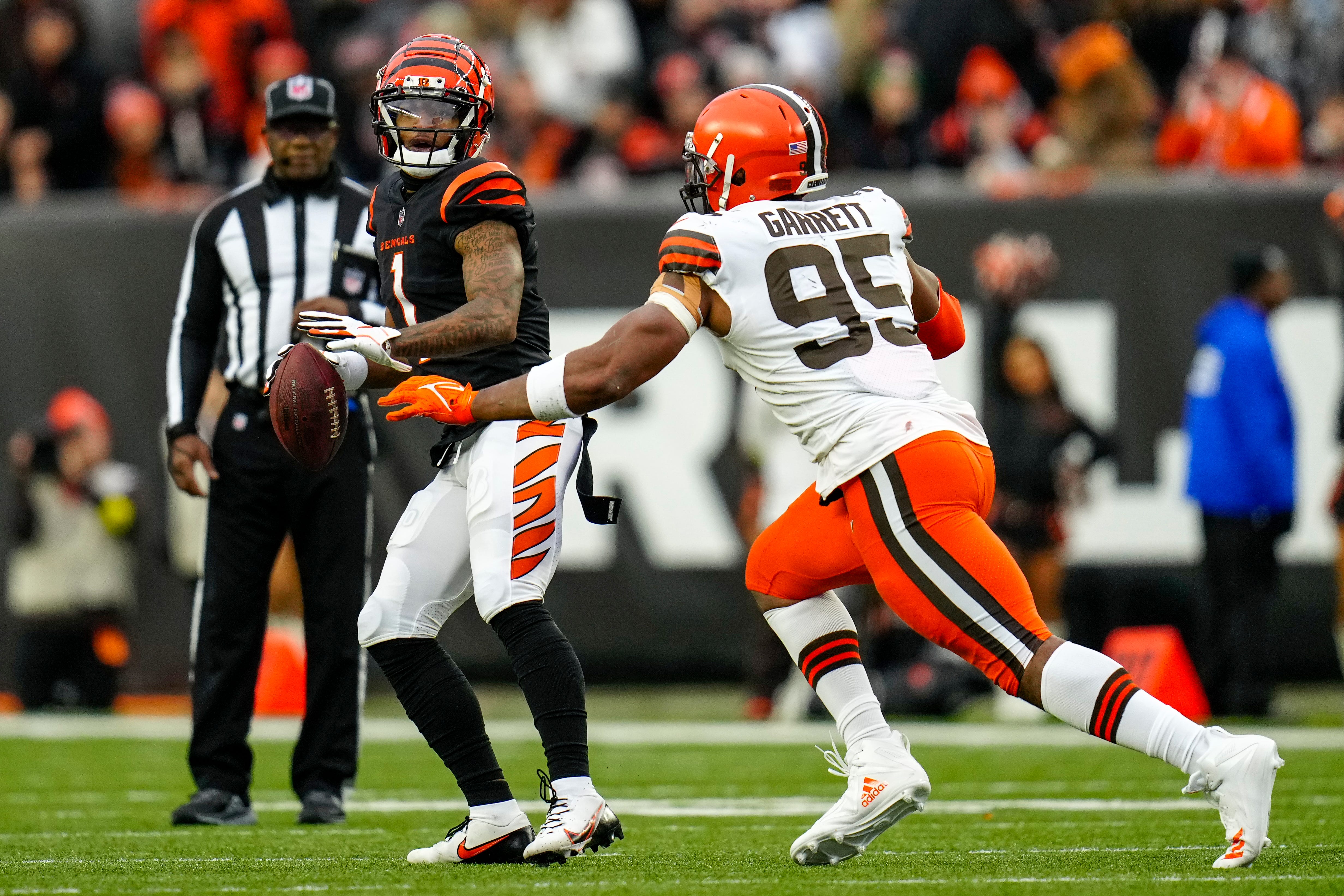 Bengals WR Ja'Marr Chase wanted to call the Browns the 'Elfs' because of  their midfield logo