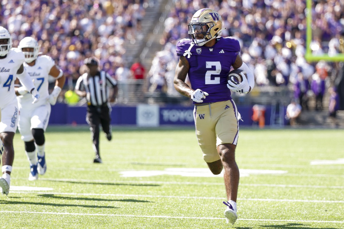 Wide receiver Ja'Lynn Lynn scored on a 27-yard run against Tulsa.