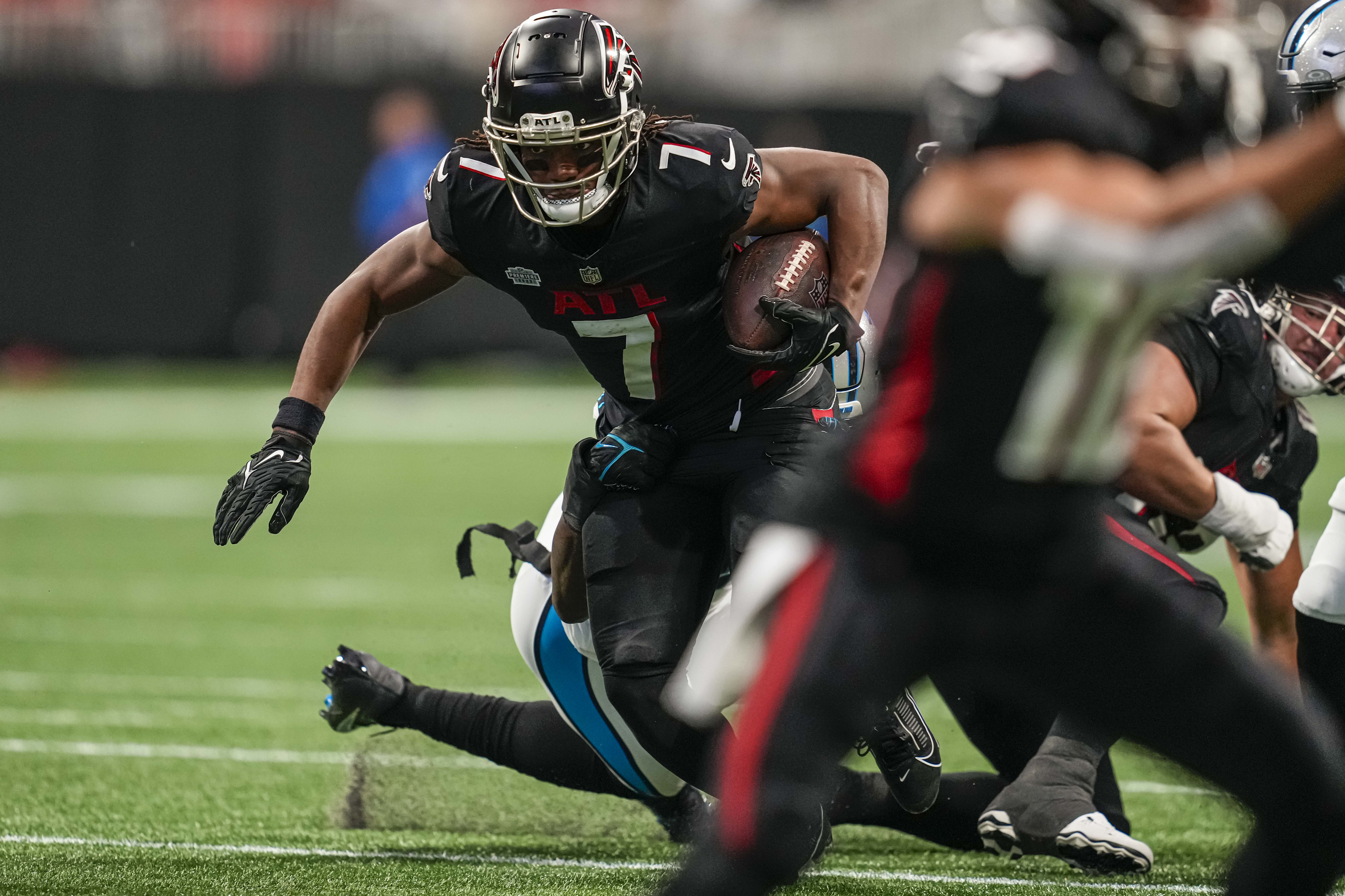 Falcons Offense Struggles in First Half vs. Panthers