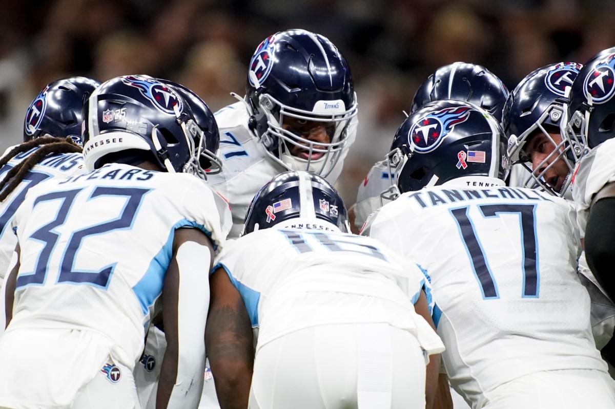 PHOTO GALLERY: Best Pictures From Sunday's Titans Game With the Saints -  Sports Illustrated Tennessee Titans News, Analysis and More