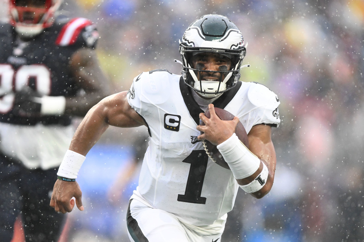 Eagles vs. Patriots Live Updates, Highlights: Jalen Carter Sack Helps  Philadelphia Cement Win - Sports Illustrated Philadelphia Eagles News,  Analysis and More