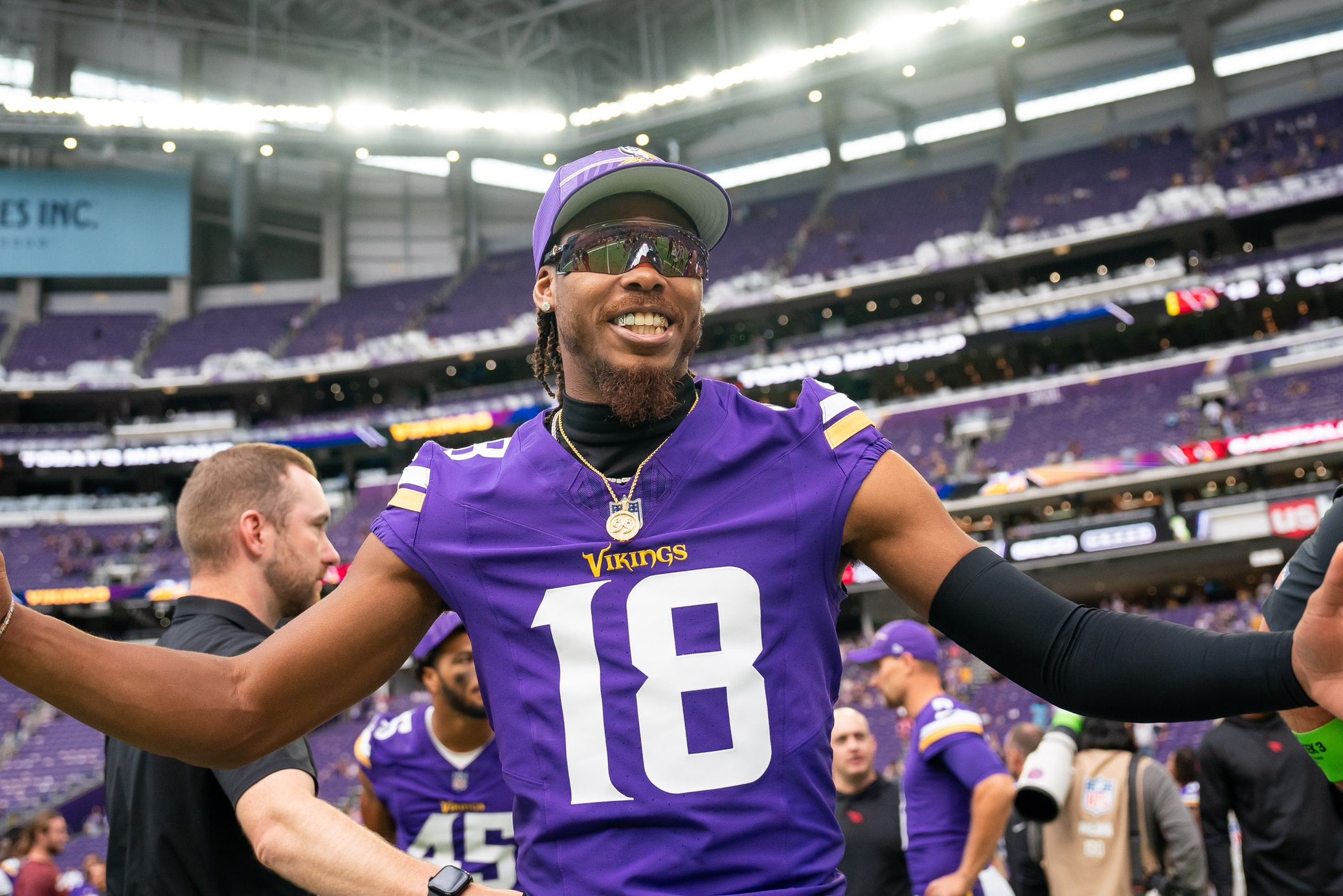 Minnesota Vikings Trade Rumors: 3 BLOCKBUSTER Trades The Vikings Can Make  To Contend Next Season 