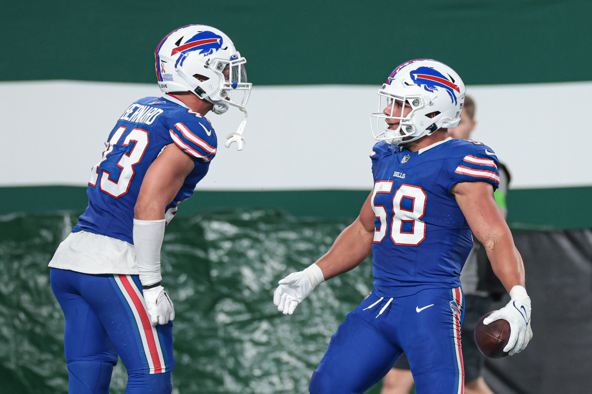 Buffalo Bills LB Terrel Bernard Cheers On Matt Milano After Injury ...