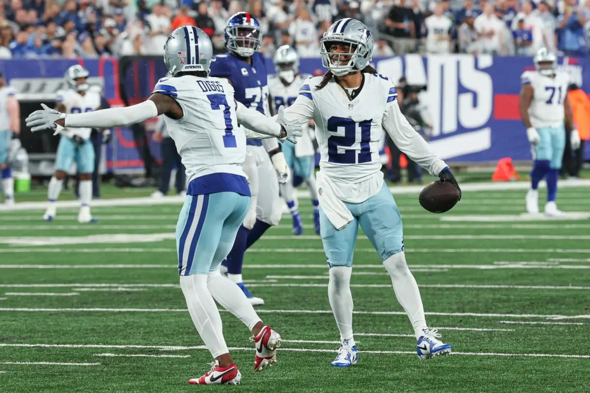 Trevon Diggs' son Aaiden leads cheers for his dad