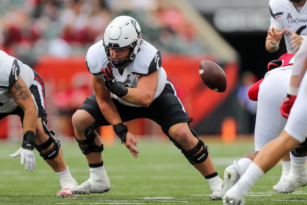 Bearcats Football Preview: Cincinnati's Offensive Line Will Pave