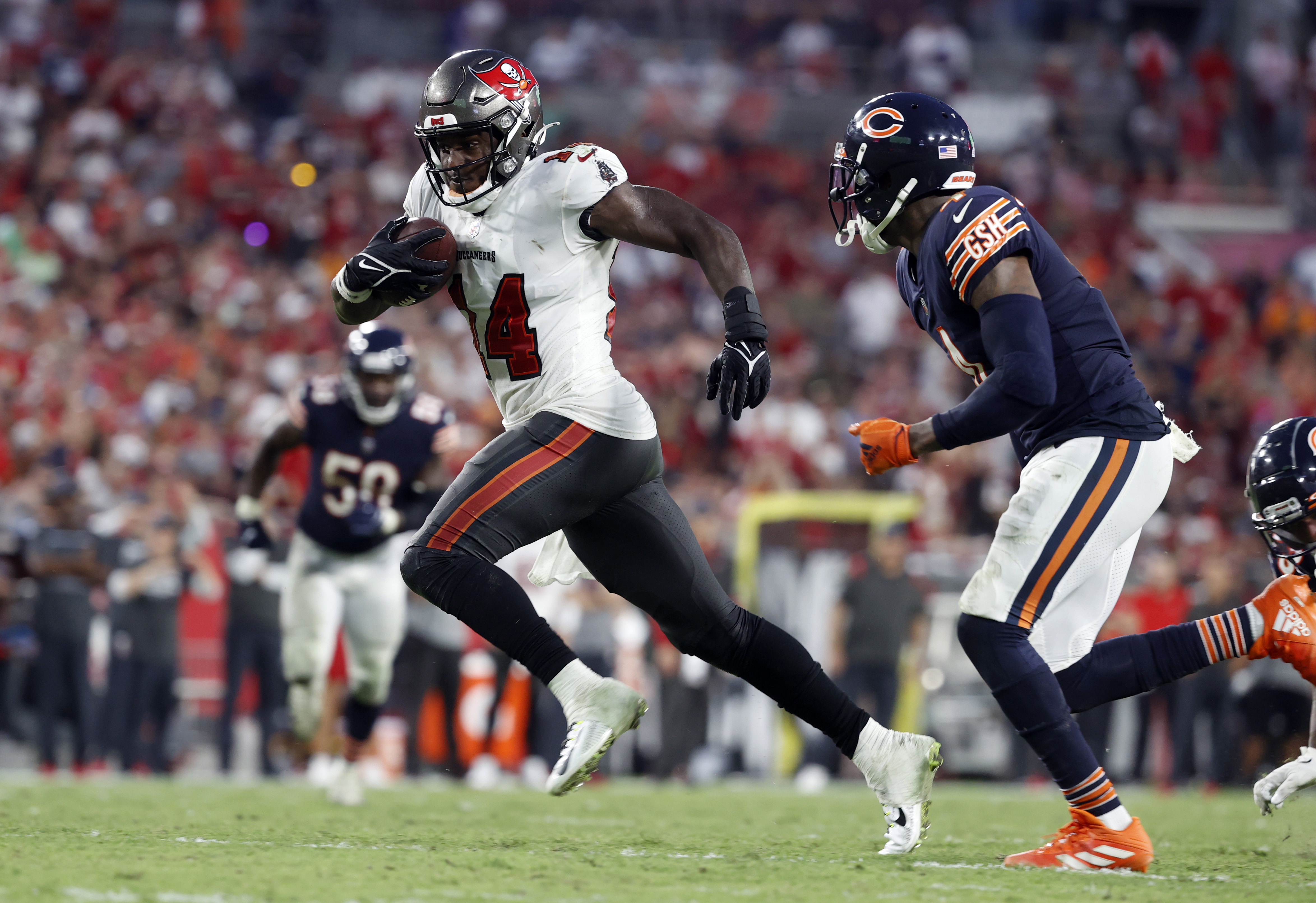 A pirate showdown: Windy City Gridiron picks Bears-Buccaneers