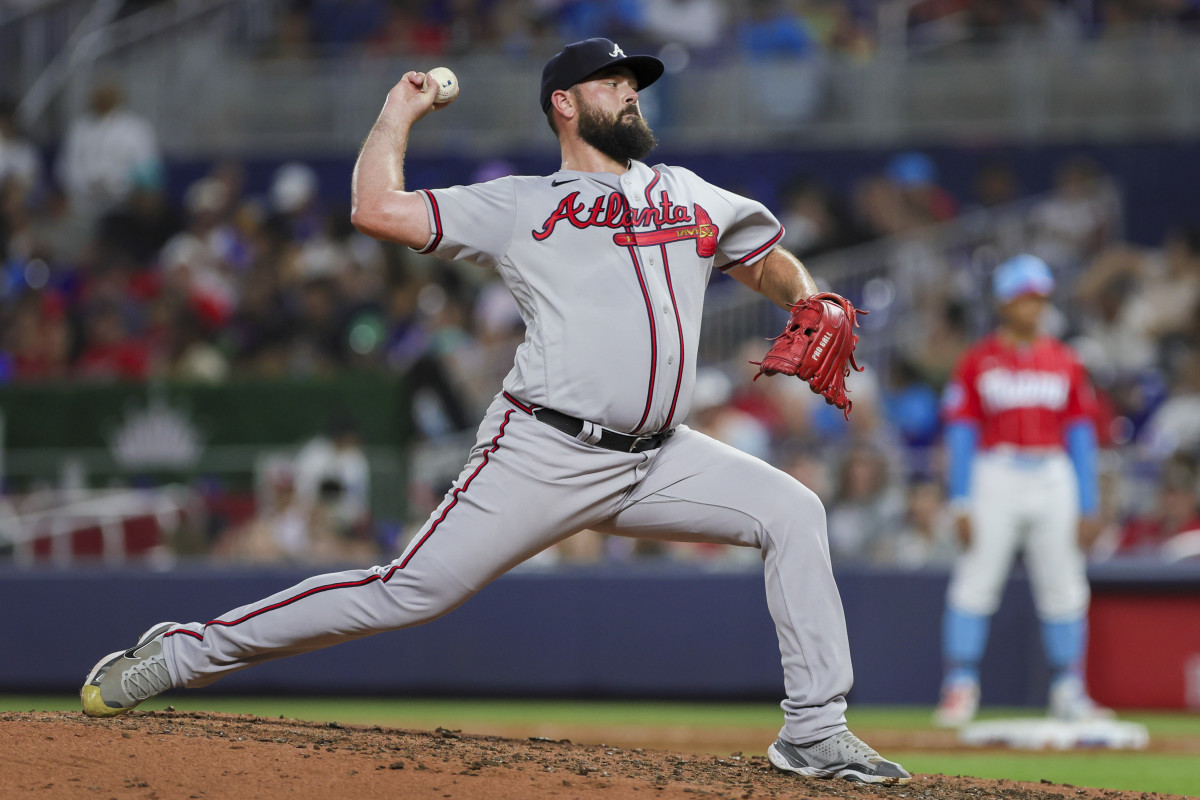 April 06, 2023: Atlanta Braves pitcher A.J. Minter delivers a