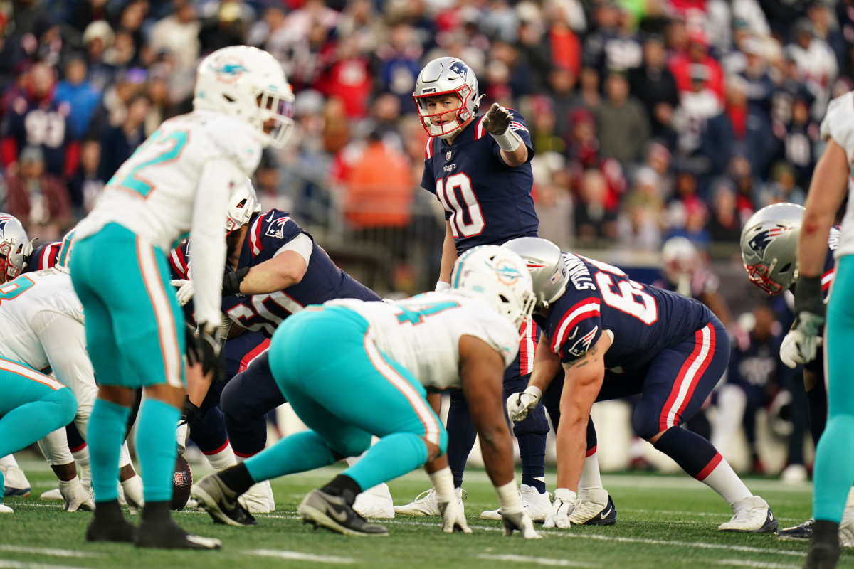 First look: Miami Dolphins at New England Patriots odds and lines