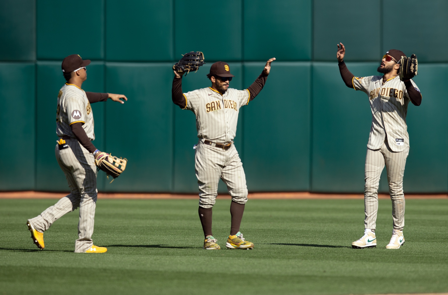 Padres News: Ha-Seong Kim is Putting Together Another Gold-Glove Season  Despite the Position Change - Sports Illustrated Inside The Padres News,  Analysis and More