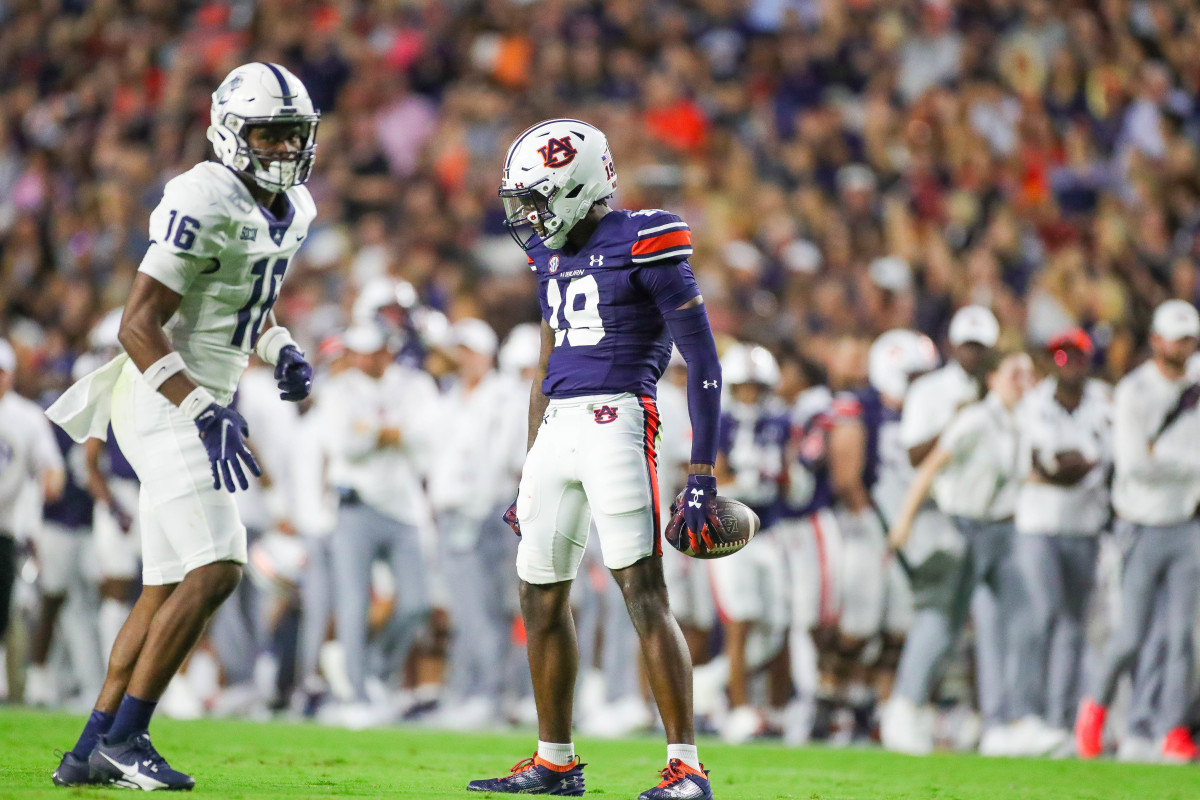 Omari Kelly vs Samford