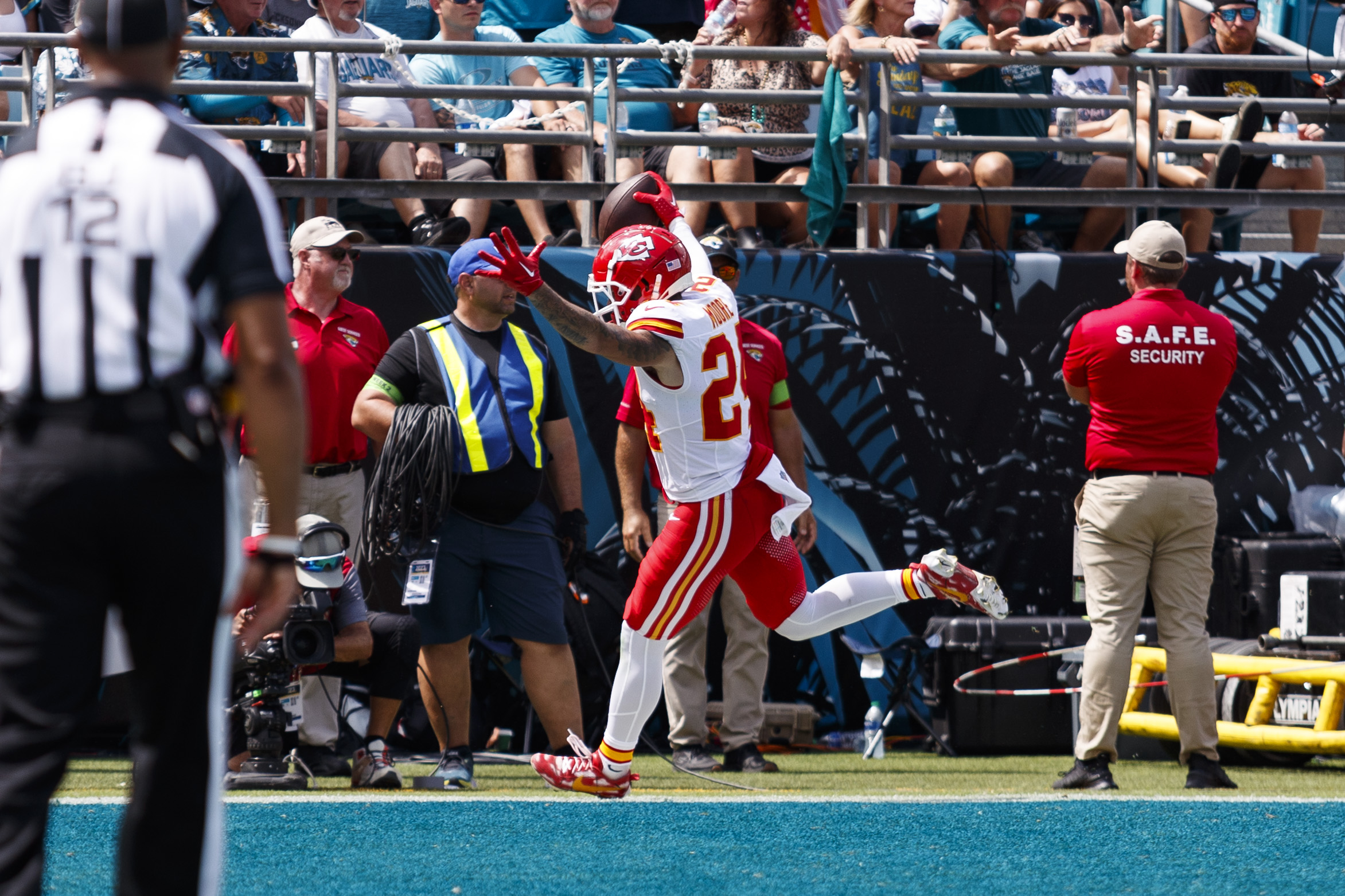 Kansas City Chiefs beat Jacksonville Jaguars 17-9