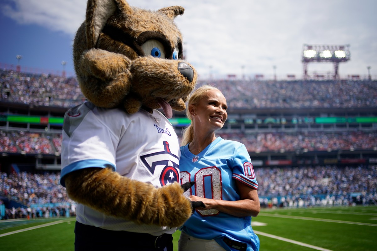 PHOTO GALLERY: Best Photos From Titans' Overtime Win Over Chargers - Sports  Illustrated Tennessee Titans News, Analysis and More