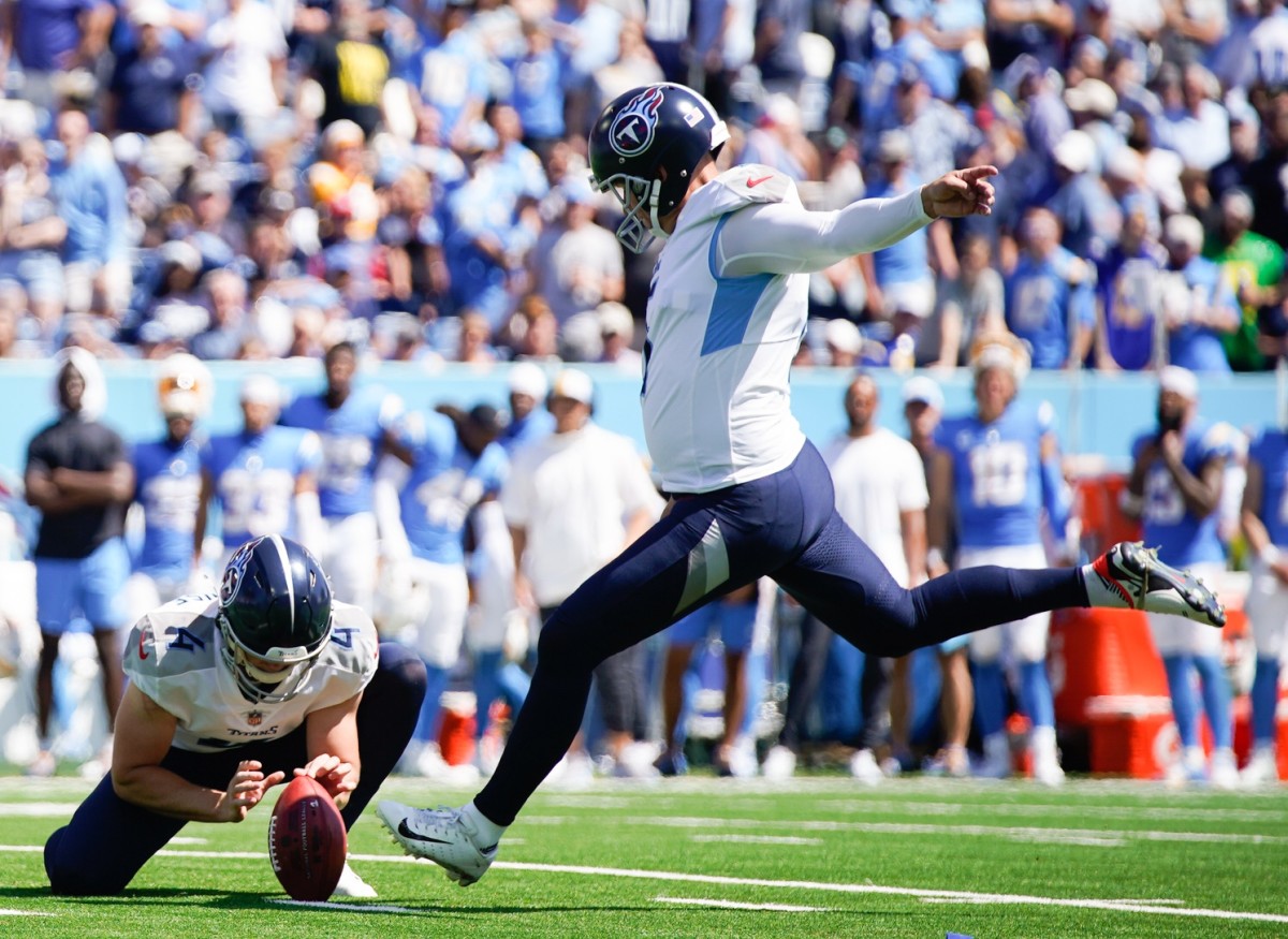 PHOTO GALLERY: Best Photos From Titans' Overtime Win Over Chargers