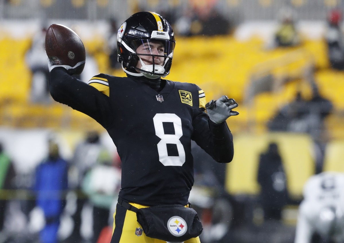 PITTSBURGH, PA - DECEMBER 24: Pittsburgh Steelers quarterback Kenny Pickett  (8) looks to pass during the national football league game between the Las  Vegas Raiders and the Pittsburgh Steelers on December 24